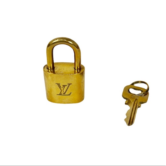 Authentic Preowned Louis Vuitton Lockset Number 312 - Picture 8 of 8